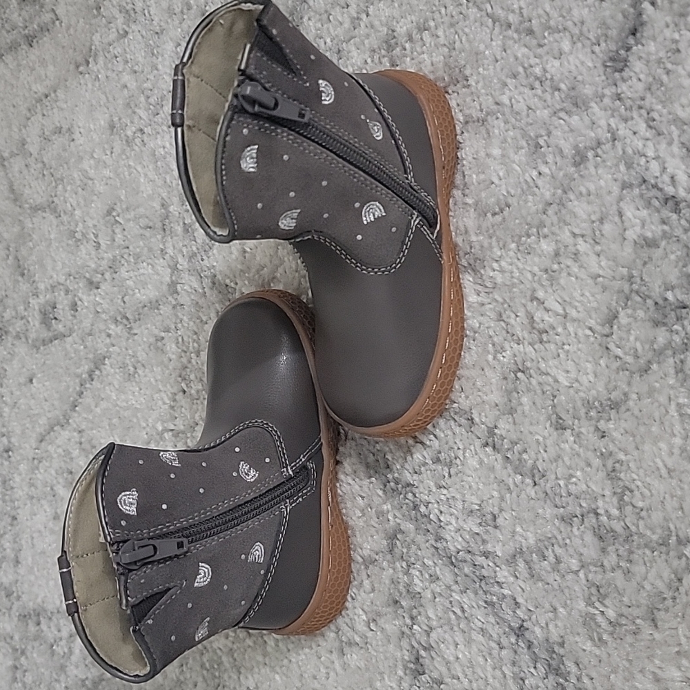 Livie and Luca brown girl boots, size 6 , never worn - Picture 3 of 3